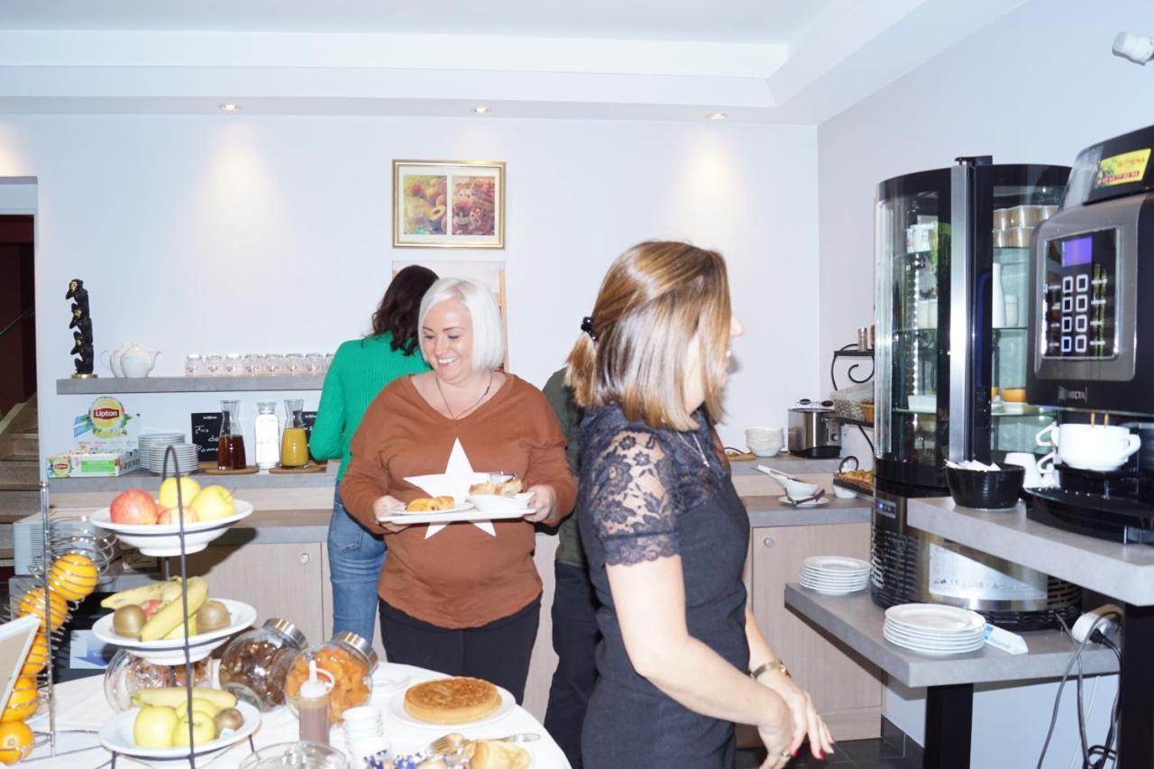 Logis Hotel Aux Berges De L'Aveyron Onet-le-Château Εξωτερικό φωτογραφία